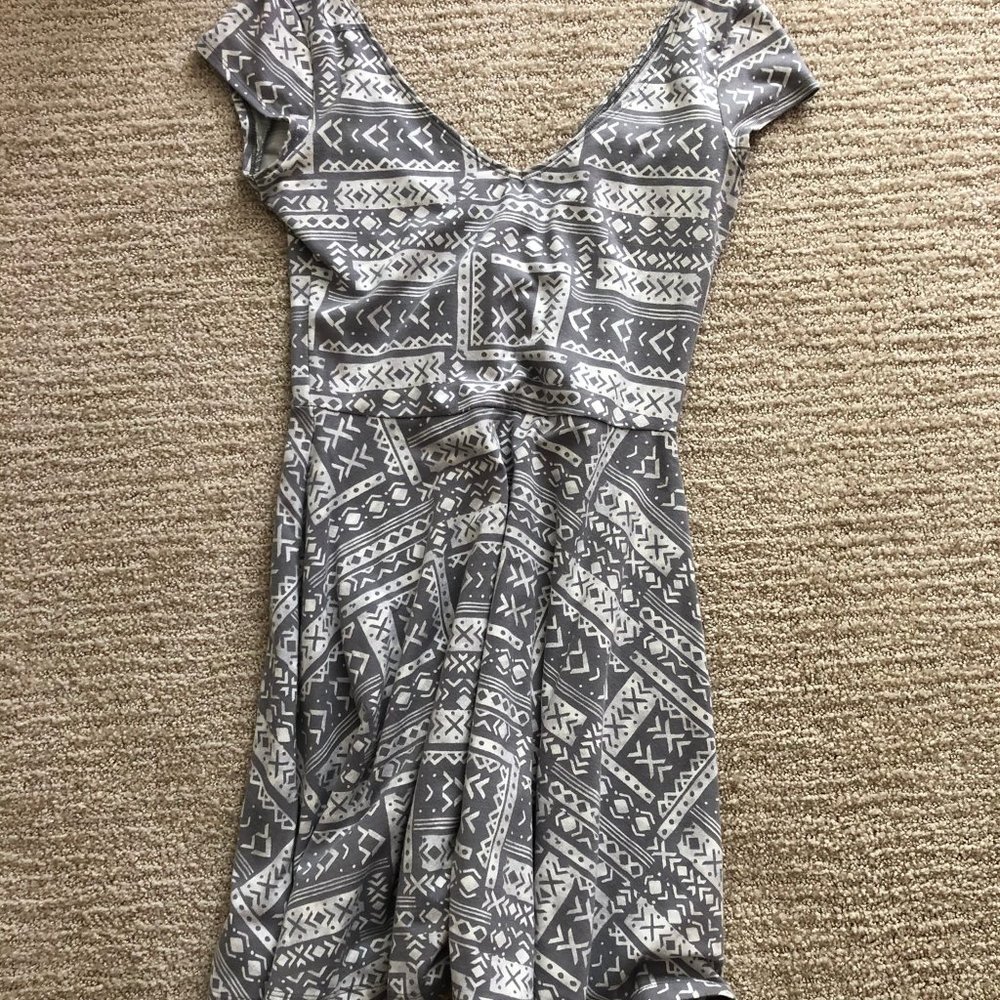 Hollister grey and white aztec print dress